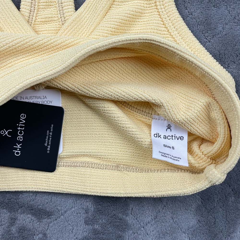 dk active Yellow Ribbed Sports Bra Small - Picture 8 of 12